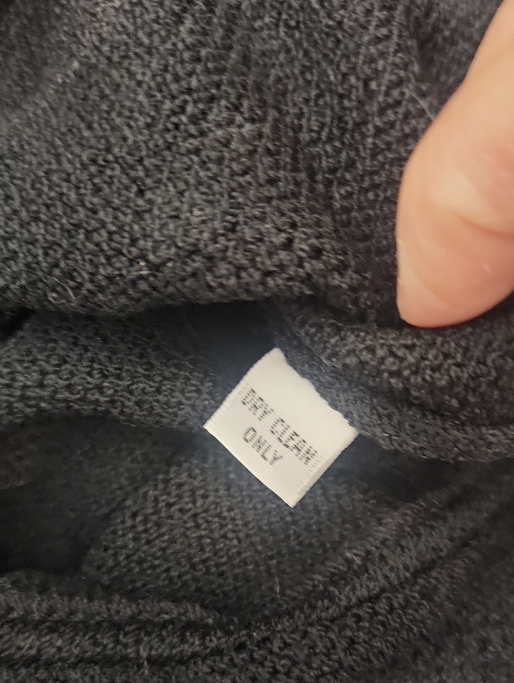 St. John Knit Crossover Sweater Size 6 - Picture 16 of 16